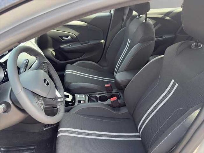 Opel Corsa GS HYBRID (110 PS) AT+SHZ+LRH+R-KAM+2xPDC+
