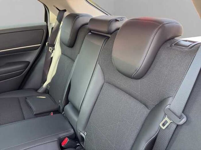 Honda HR-V ADVANCE HYBRID 1.5 eCVT i-MMD+SHZ+LRH+R-KAM+