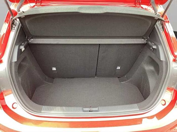 MG MG3 1.5 COMFORT+NAVI+SPUR+LED+ALU+DAB+DIG-COCKPIT Navi Digitales