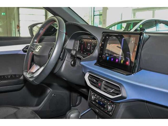 SEAT Arona FR 1.5 TSI DSG+NAV+BLIND SPOT+CARPLAY+PDC+R-KAM+