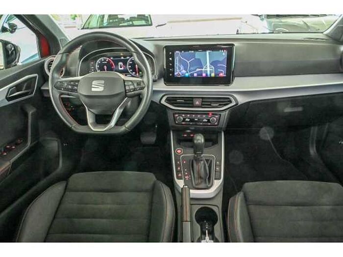 SEAT Arona FR 1.5 TSI DSG+NAV+BLIND SPOT+CARPLAY+PDC+R-KAM+