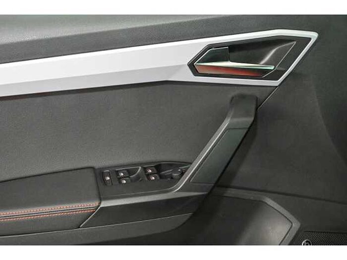 SEAT Arona FR 1.5 TSI DSG+NAV+BLIND SPOT+CARPLAY+PDC+R-KAM+