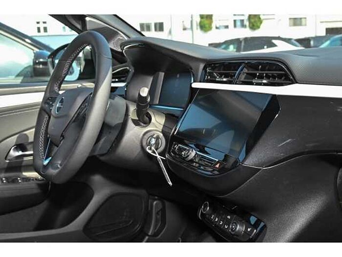 Opel Corsa GS HYBRID (110 PS) AT+SHZ+LRH+R-KAM+2xPDC+