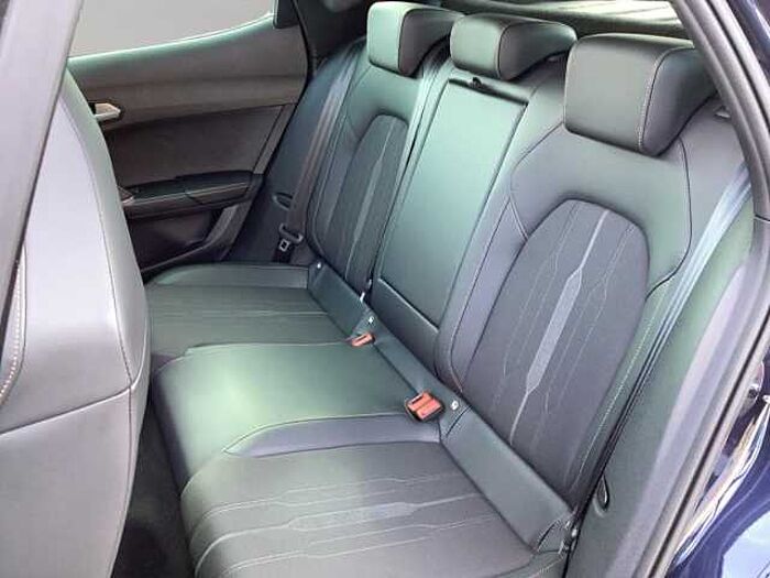 CUPRA Formentor 1.5 DSG+PANO+PLA+SHZ+FAP-L+19''ALU+EL.SITZ+BEATS+